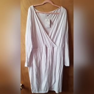 Curve girl, 26 plus size, white bodycon dress